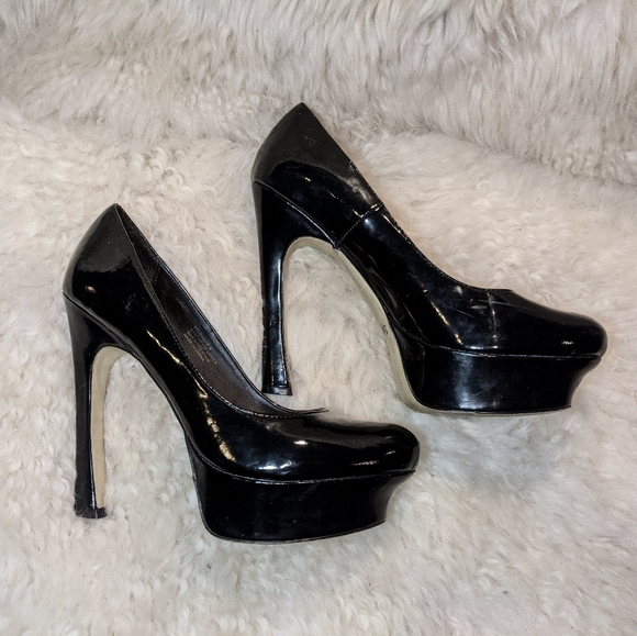 Zigi Soho Platform Heels - Picture 1 of 5